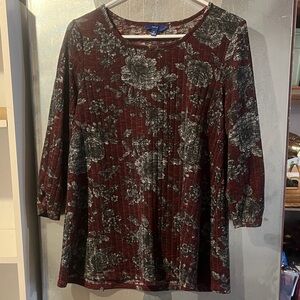 Long cozy shirt that can be dressed up for work.